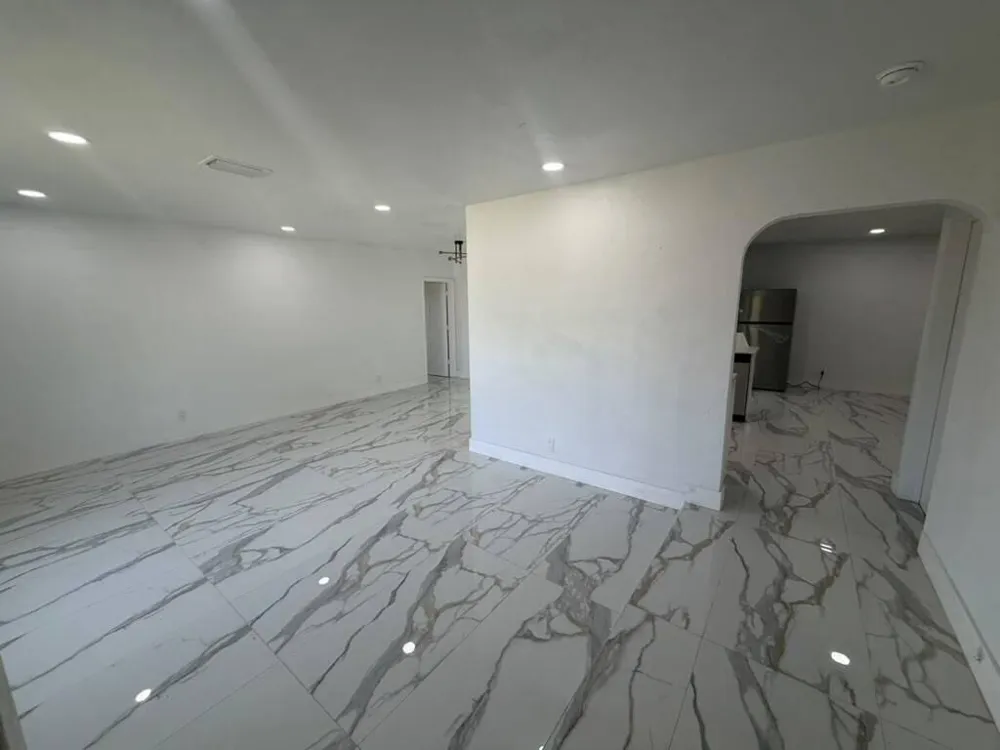 3911 NW 32ND AVENUE Lauderdale Lakes, FL 33309