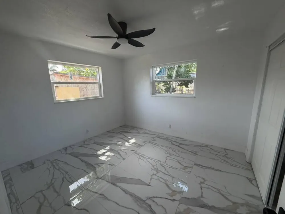 3911 NW 32ND AVENUE Lauderdale Lakes, FL 33309