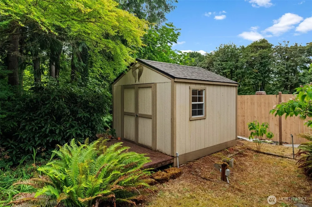 6001 44th Avenue NW Gig Harbor, WA 98335