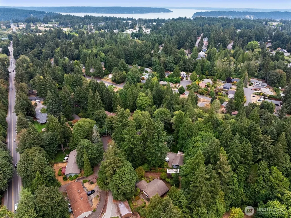 6001 44th Avenue NW Gig Harbor, WA 98335
