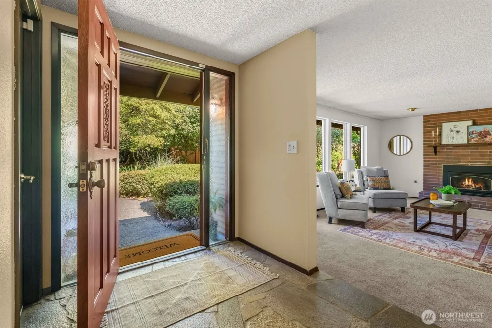 6001 44th Avenue NW Gig Harbor, WA 98335