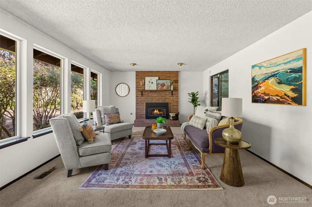 6001 44th Avenue NW Gig Harbor, WA 98335