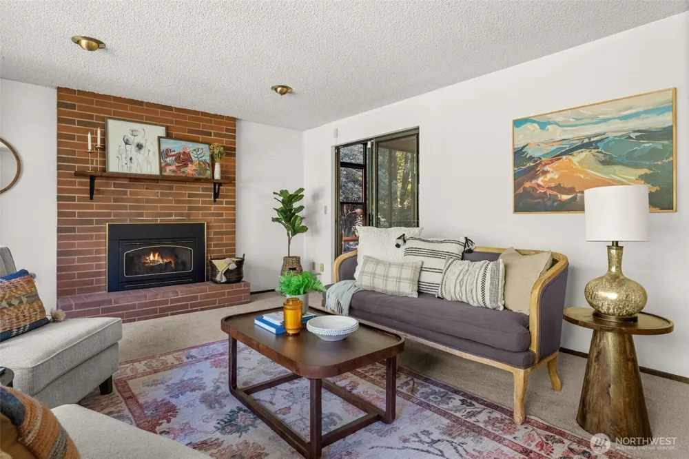 6001 44th Avenue NW Gig Harbor, WA 98335