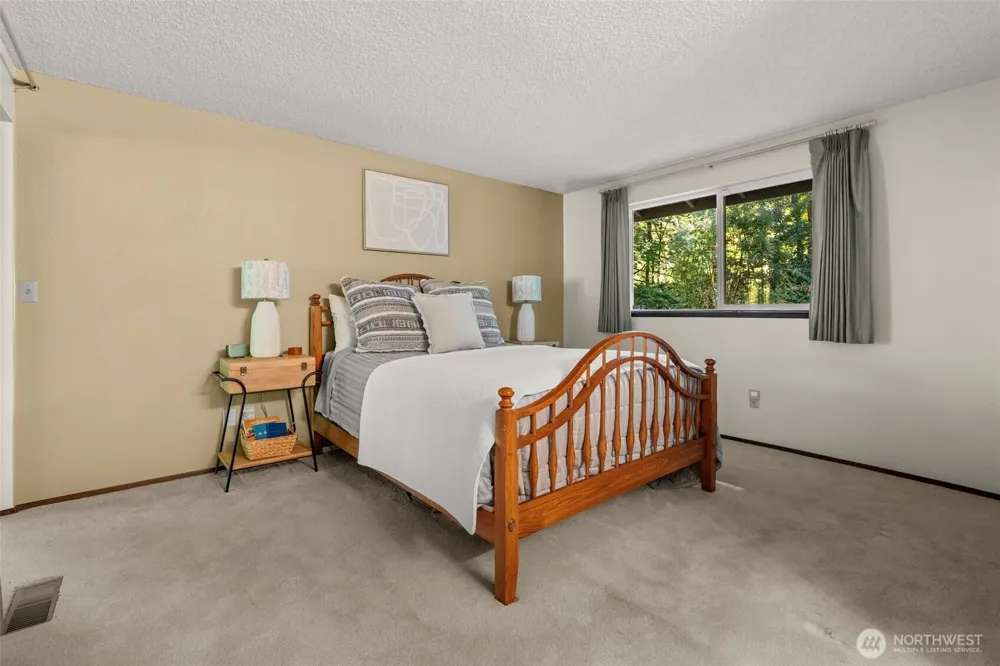 6001 44th Avenue NW Gig Harbor, WA 98335