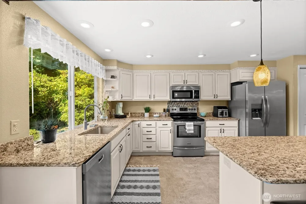 6001 44th Avenue NW Gig Harbor, WA 98335