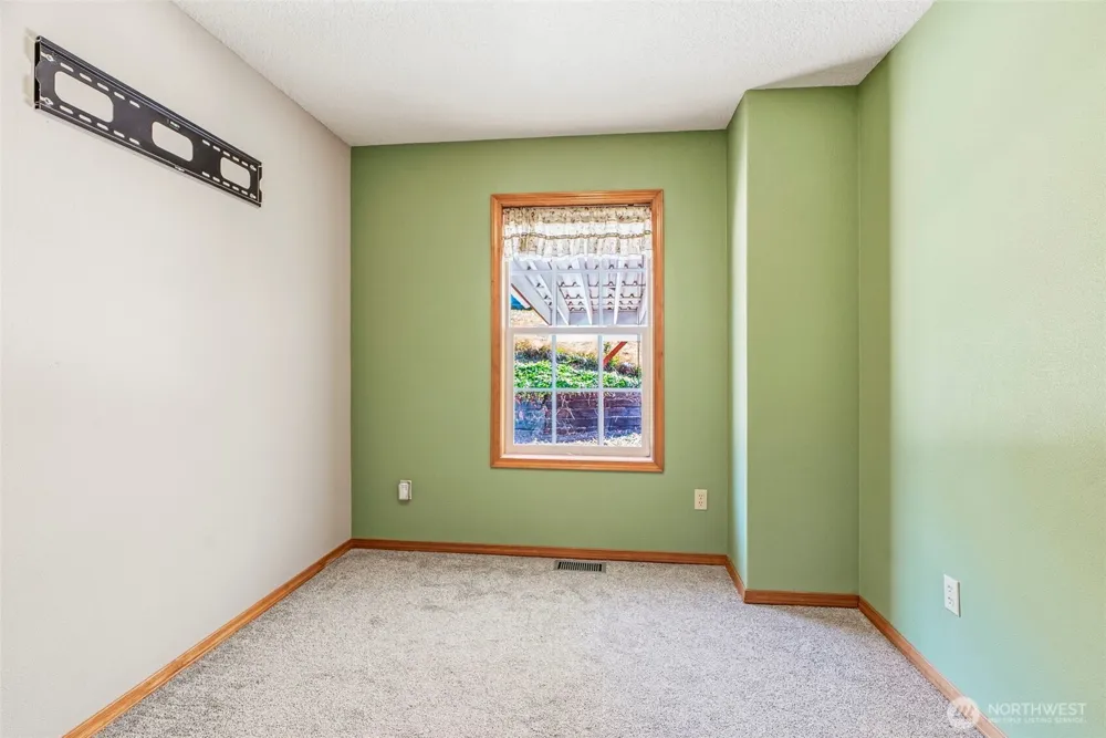 2605 Mt Brynion Road Kelso, WA 98626