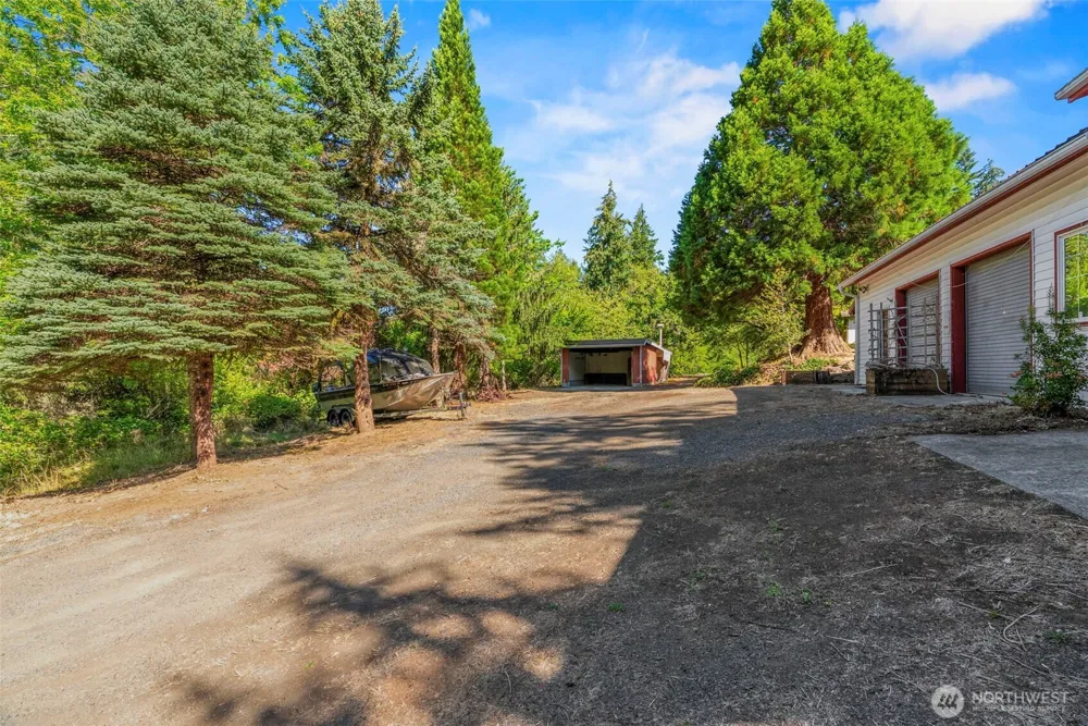 2605 Mt Brynion Road Kelso, WA 98626