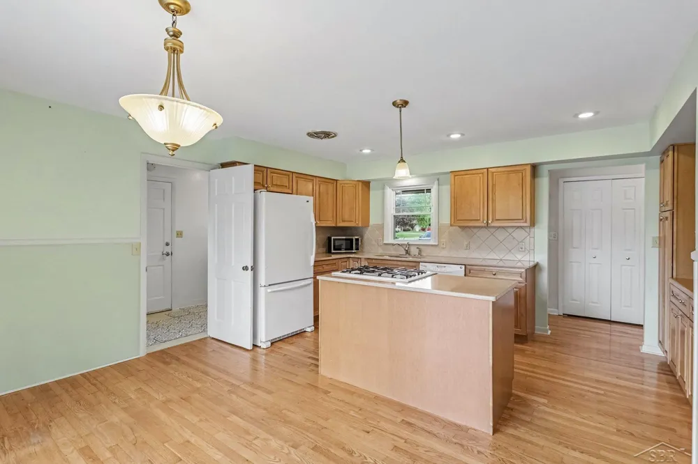 4300 Clement Drive Saginaw Charter Township, MI 48603