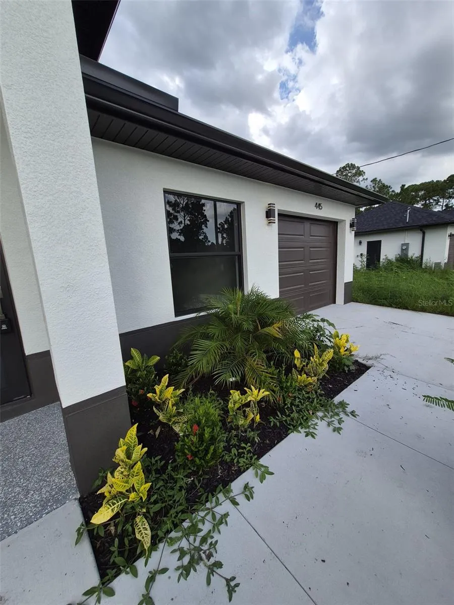 445 WICKHAM AVENUE S Lehigh Acres, FL 33974