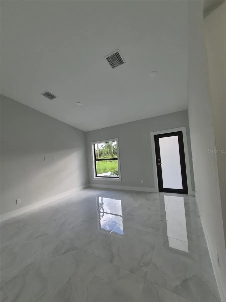 445 WICKHAM AVENUE S Lehigh Acres, FL 33974