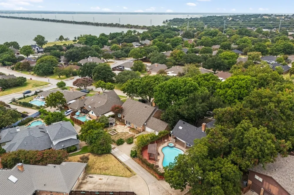 521 Shoreview Drive Rockwall, TX 75087