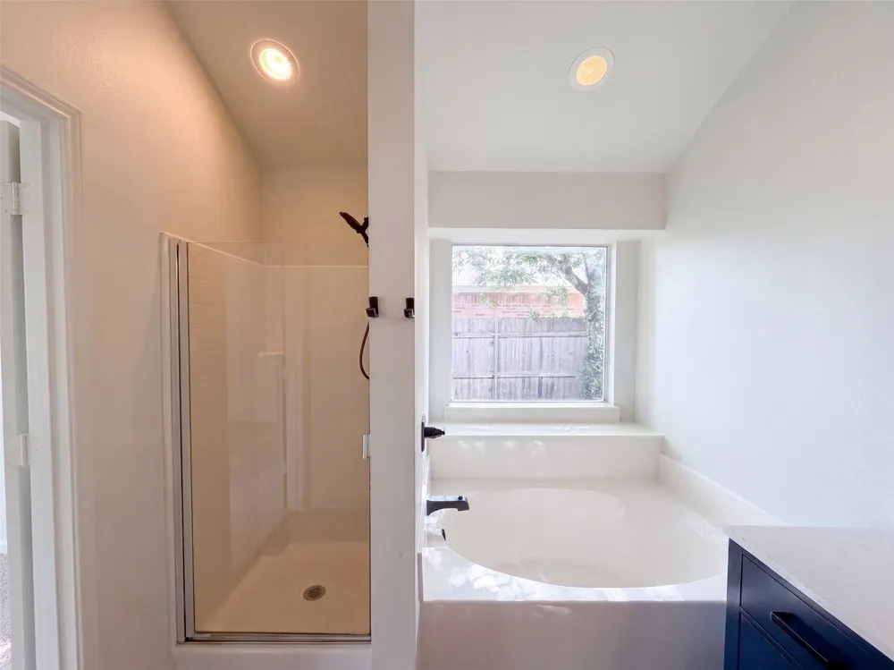 825 Dixon Lane Denton, TX 76207