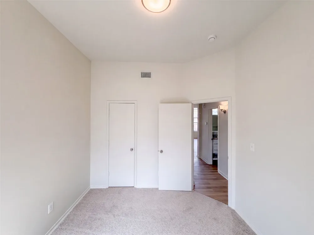 825 Dixon Lane Denton, TX 76207