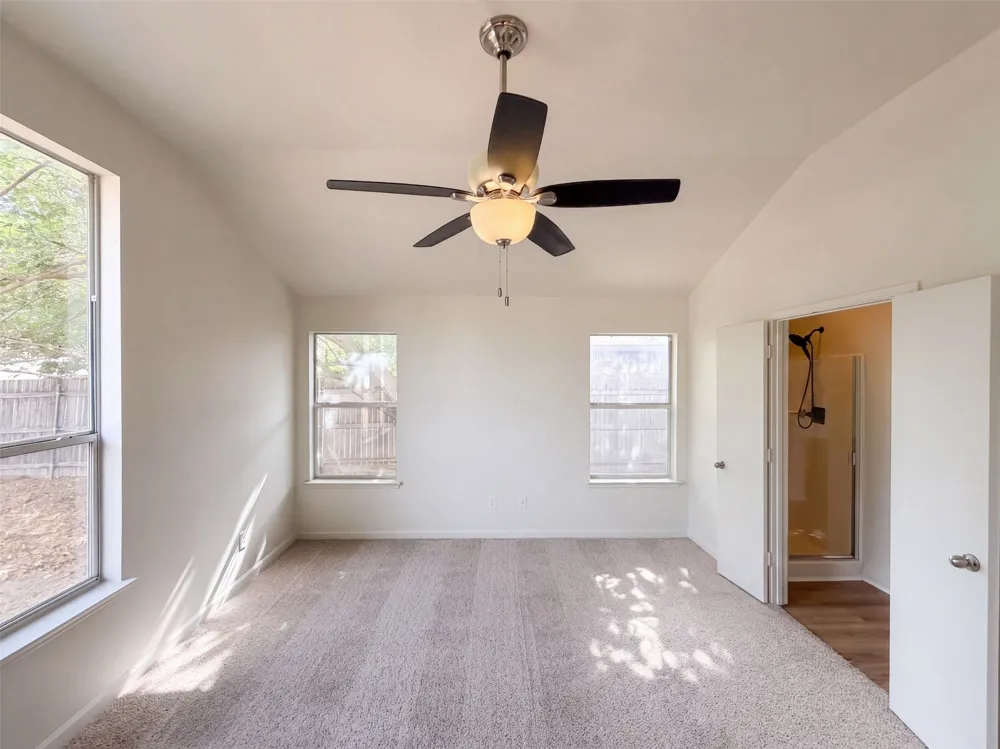 825 Dixon Lane Denton, TX 76207
