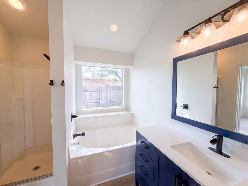 825 Dixon Lane Denton, TX 76207