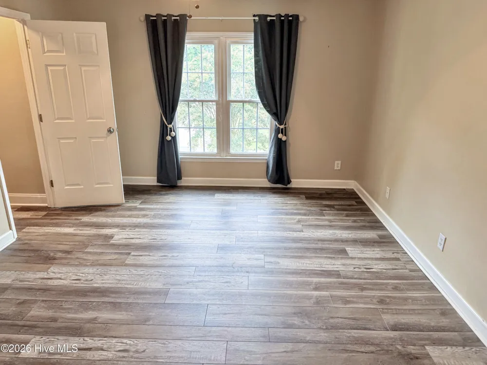 7605 Keating Drive Oak Ridge, NC 27310