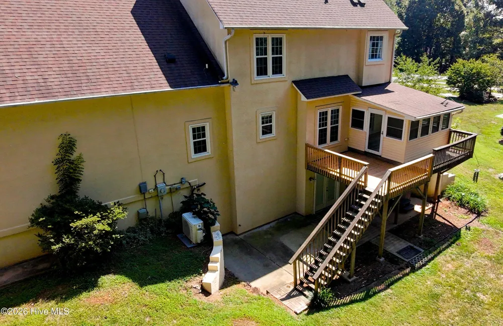 7605 Keating Drive Oak Ridge, NC 27310