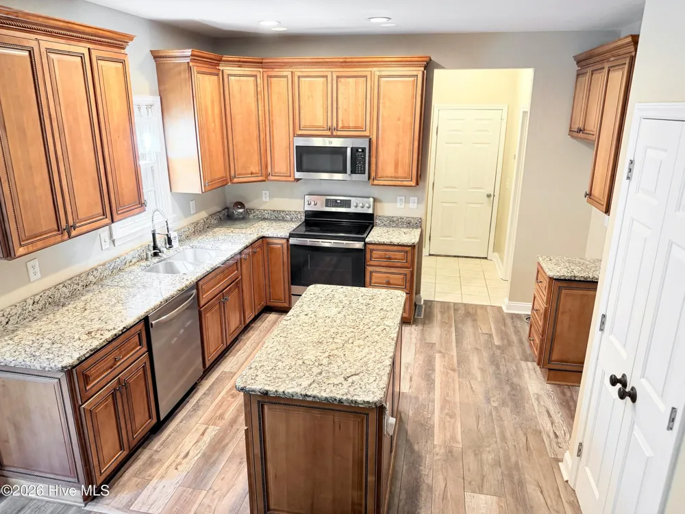 7605 Keating Drive Oak Ridge, NC 27310