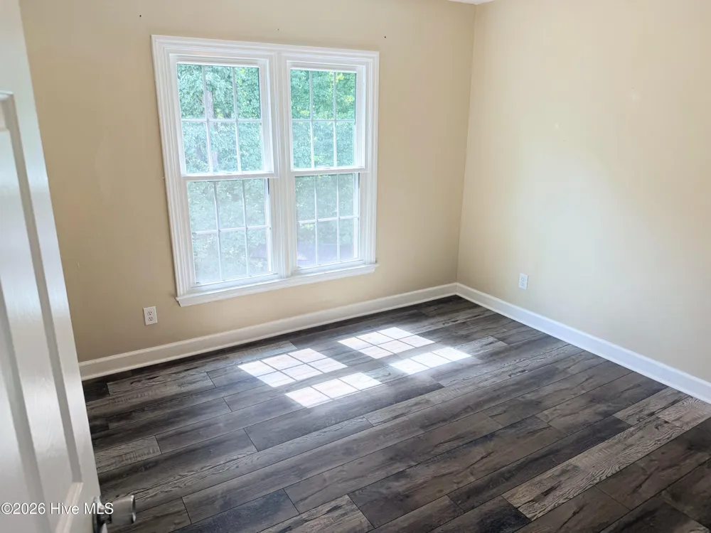 7605 Keating Drive Oak Ridge, NC 27310