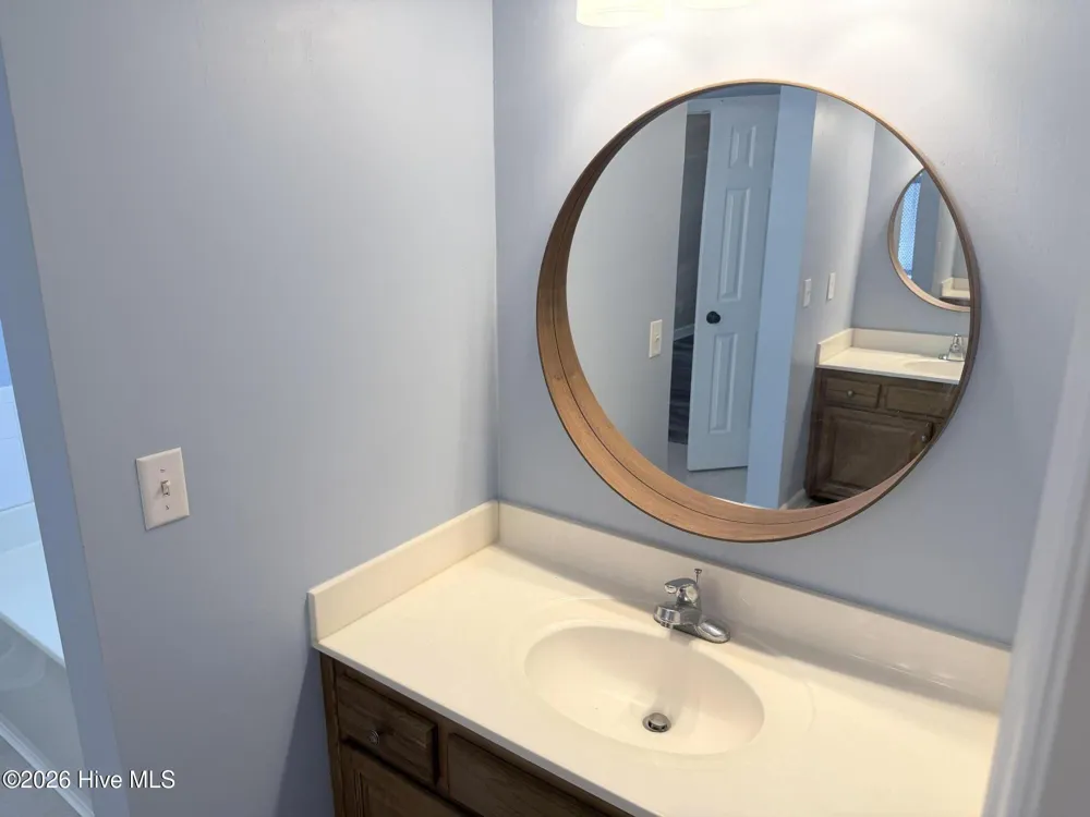 7605 Keating Drive Oak Ridge, NC 27310