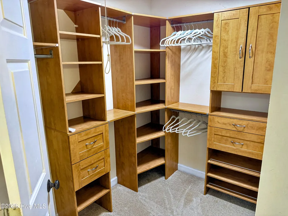 7605 Keating Drive Oak Ridge, NC 27310