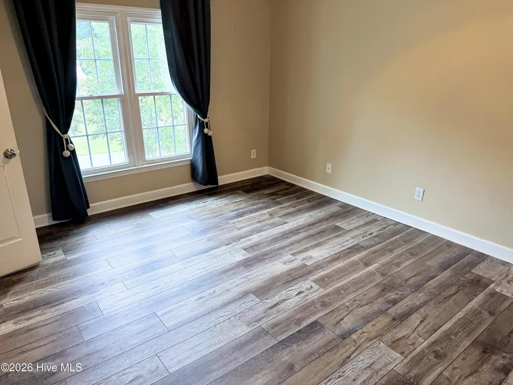 7605 Keating Drive Oak Ridge, NC 27310