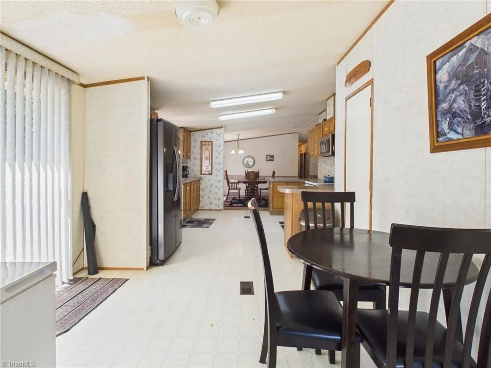51 Fred Jolly Lane Taylorsville, NC 28681
