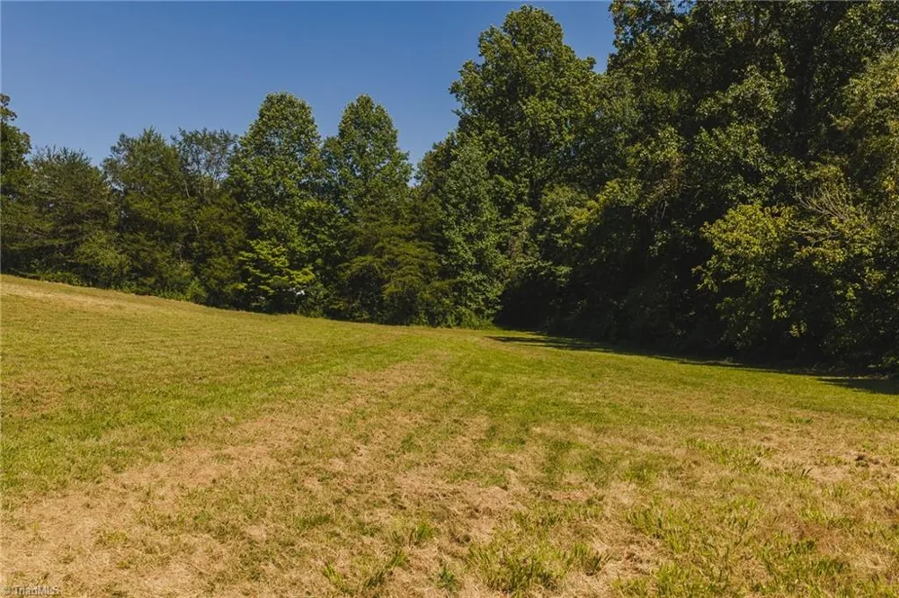 51 Fred Jolly Lane Taylorsville, NC 28681