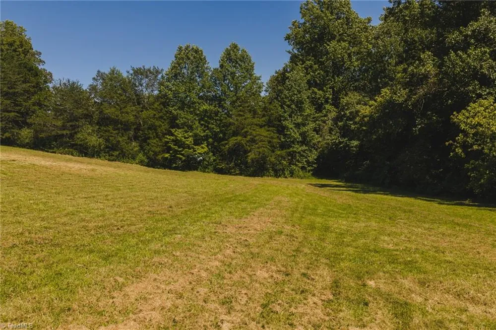 51 Fred Jolly Lane Taylorsville, NC 28681