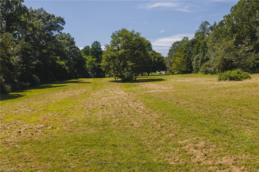 51 Fred Jolly Lane Taylorsville, NC 28681