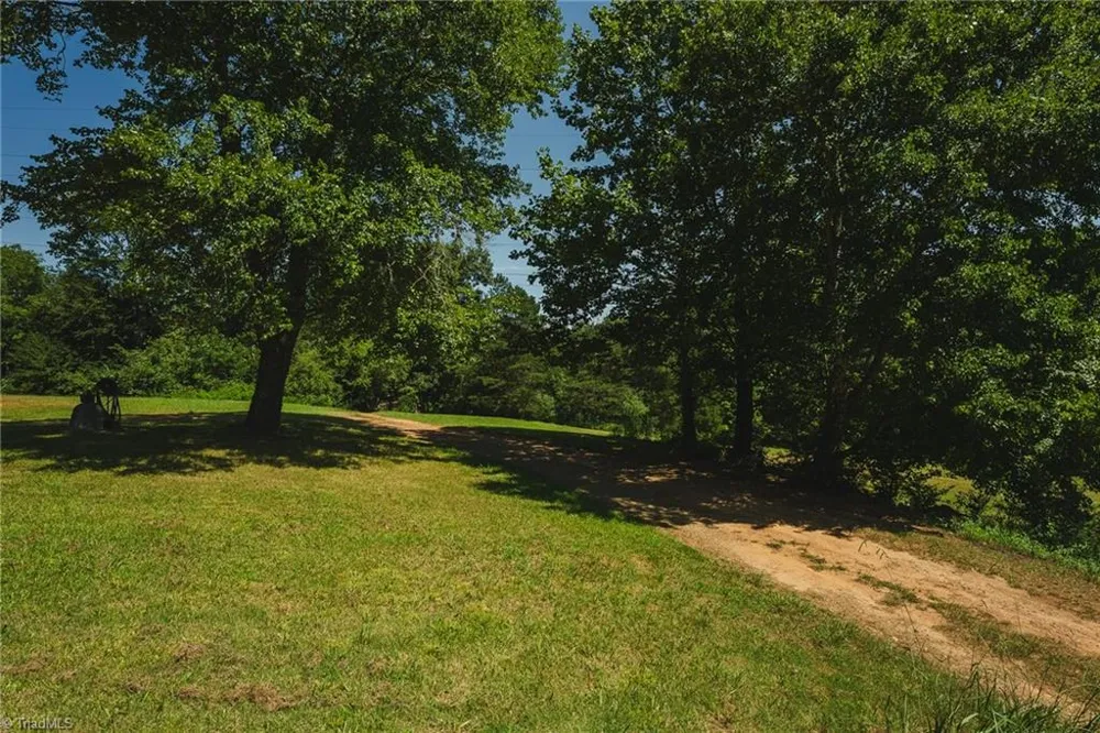 51 Fred Jolly Lane Taylorsville, NC 28681
