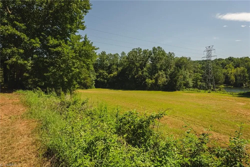 51 Fred Jolly Lane Taylorsville, NC 28681