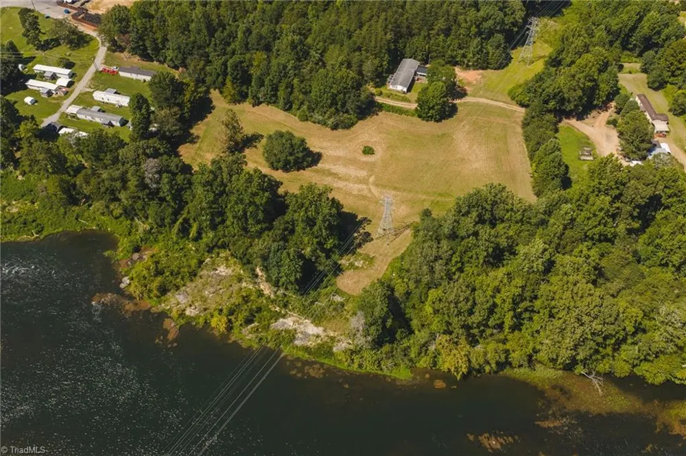 51 Fred Jolly Lane Taylorsville, NC 28681