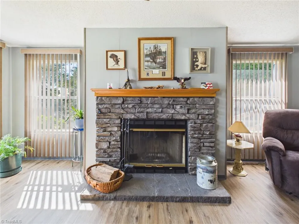 51 Fred Jolly Lane Taylorsville, NC 28681