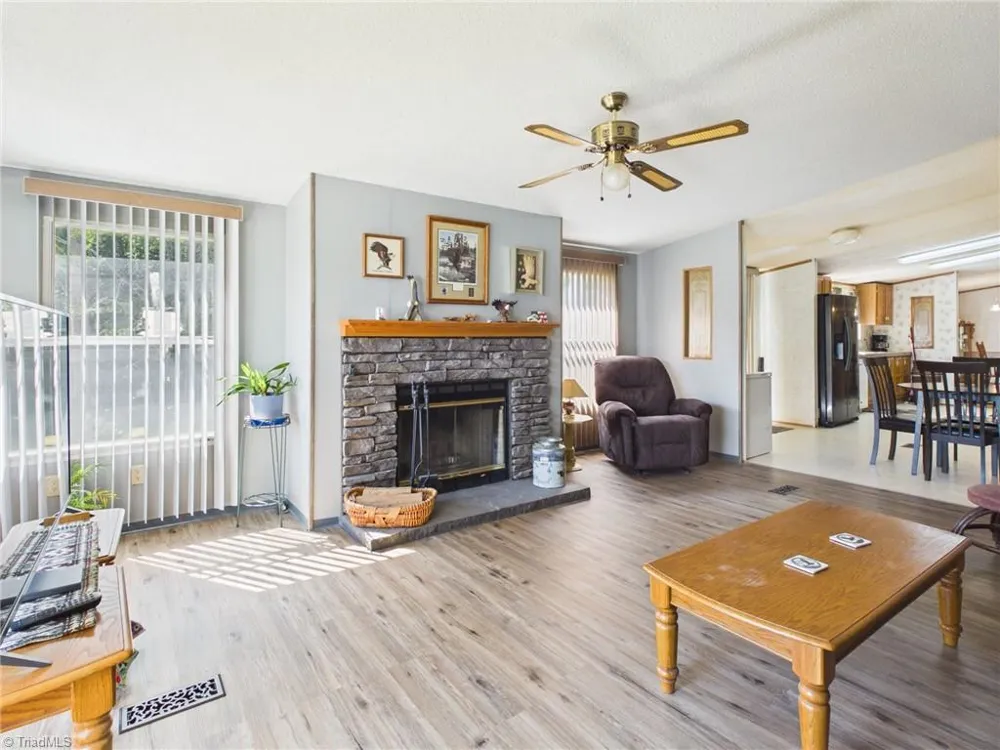 51 Fred Jolly Lane Taylorsville, NC 28681