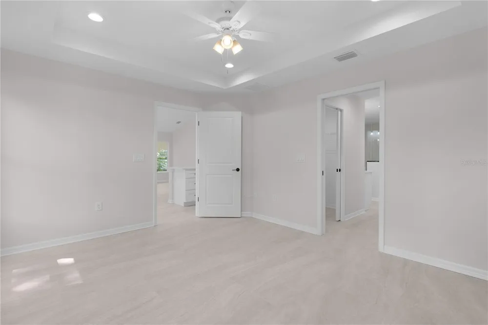 100 SEQUOIA TRAIL Ocklawaha, FL 32179