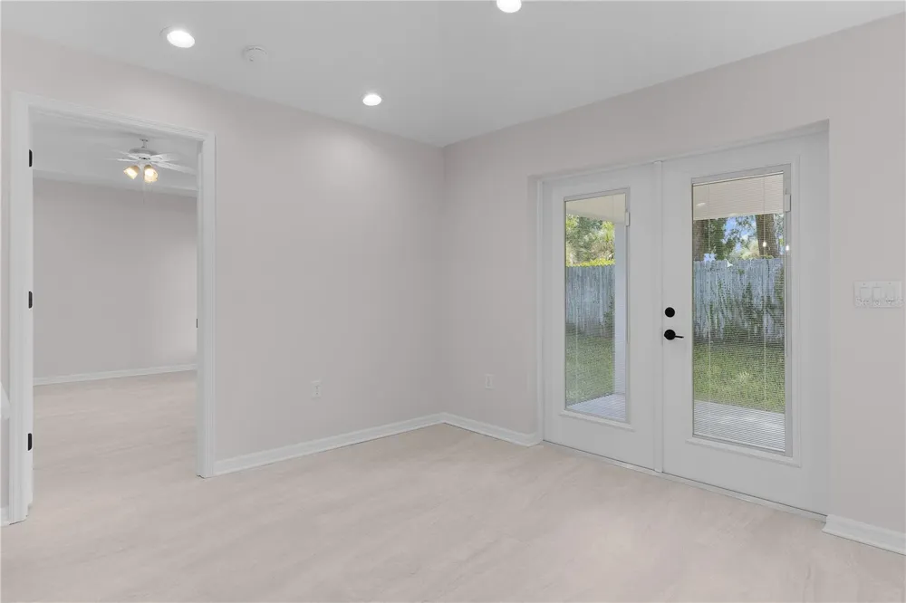 100 SEQUOIA TRAIL Ocklawaha, FL 32179