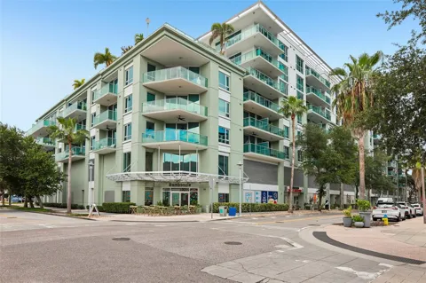 102 12TH STREET #1813