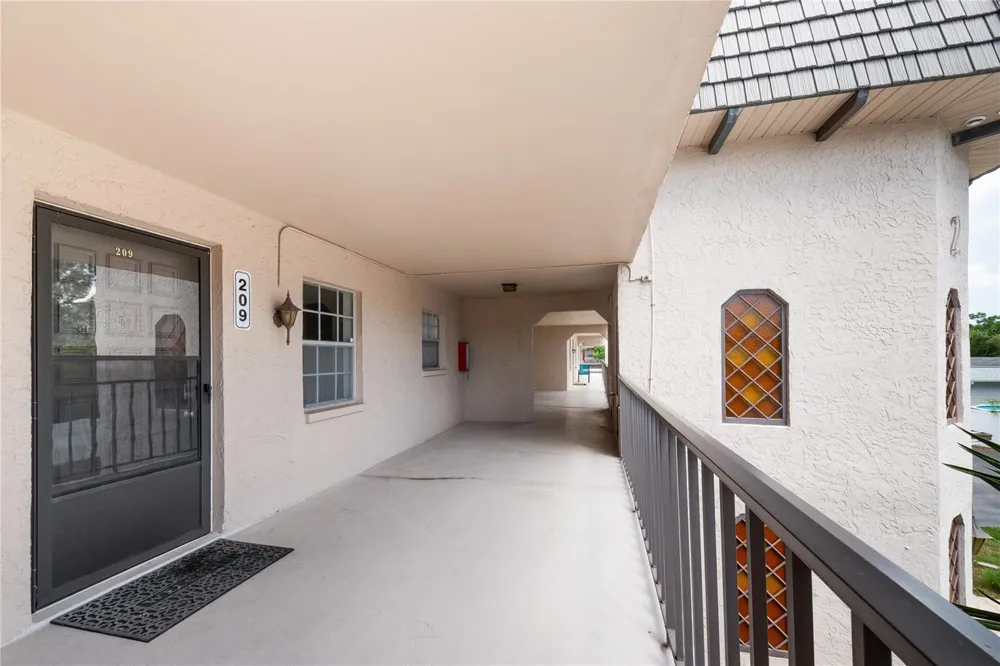 209 CORDOVA GREEN #209 Seminole, FL 33777