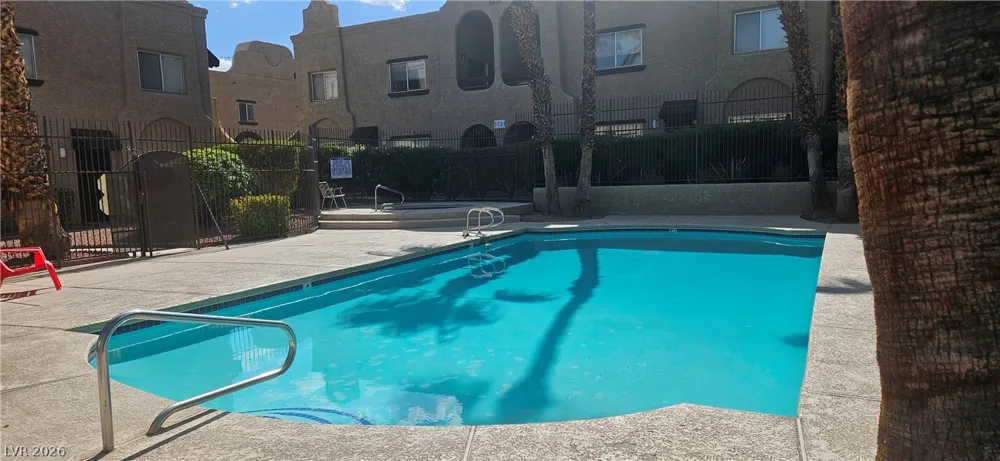 5081 Pioneer Avenue #204 Las Vegas, NV 89146