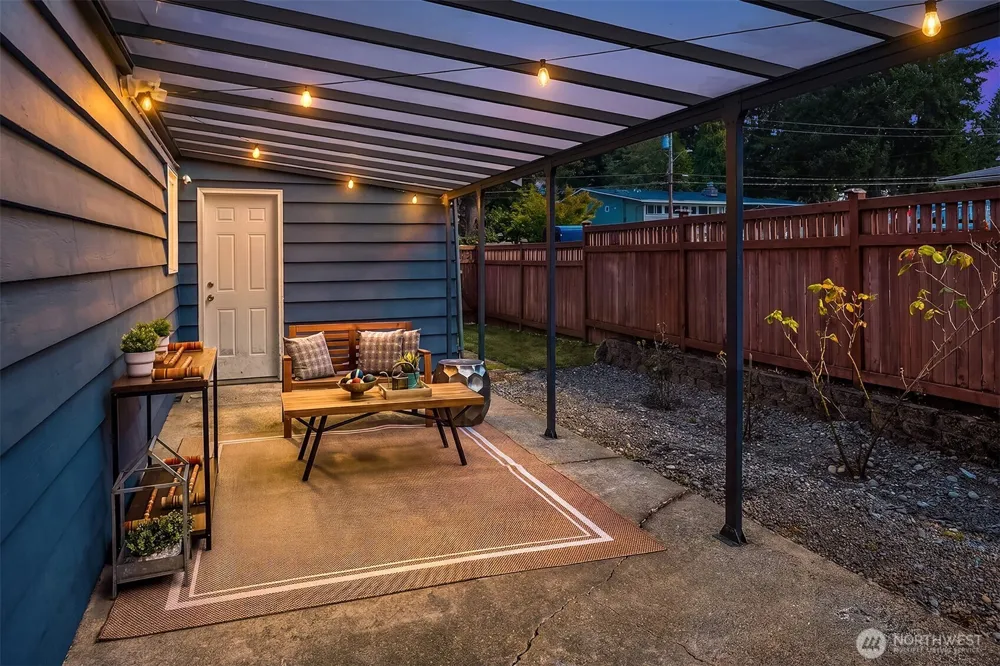 16217 NE 25th Street Bellevue, WA 98008