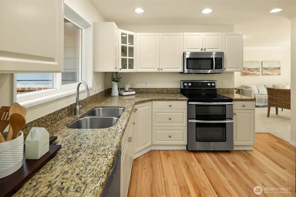 16217 NE 25th Street Bellevue, WA 98008