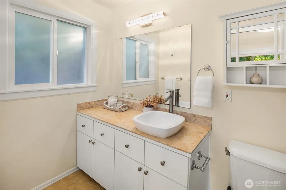 16217 NE 25th Street Bellevue, WA 98008