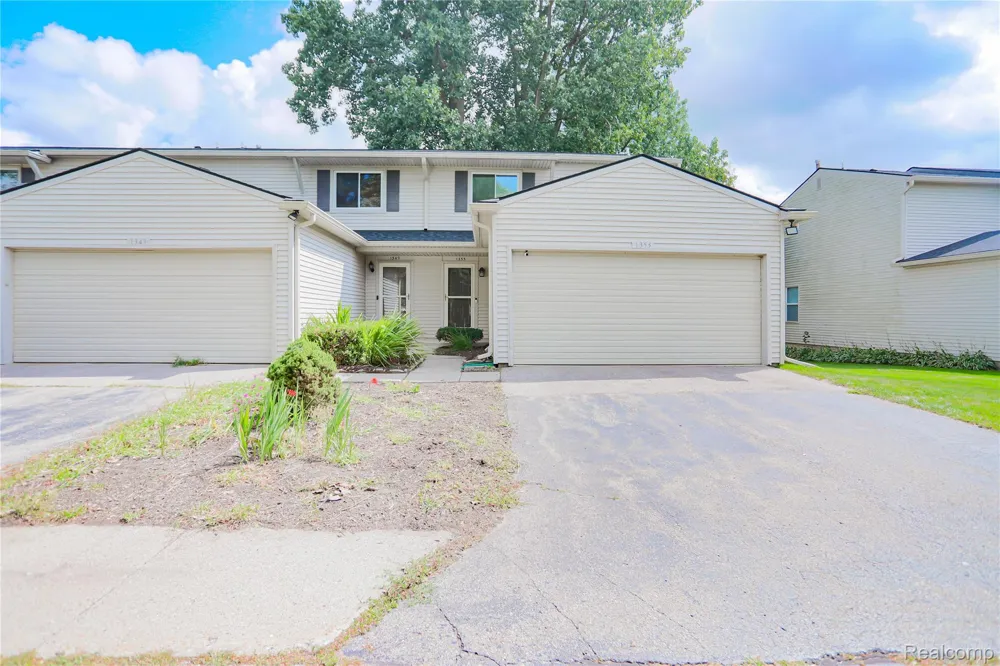 1355 Lochaven Road Waterford Charter Township, MI 48327