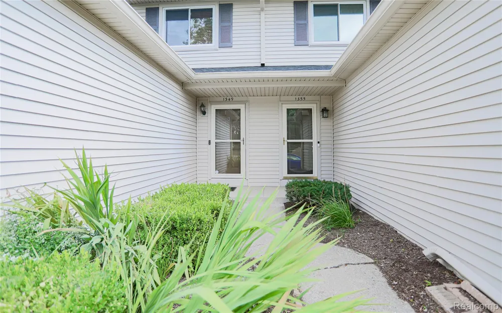 1355 Lochaven Road Waterford Charter Township, MI 48327