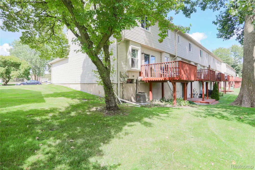 1355 Lochaven Road Waterford Charter Township, MI 48327
