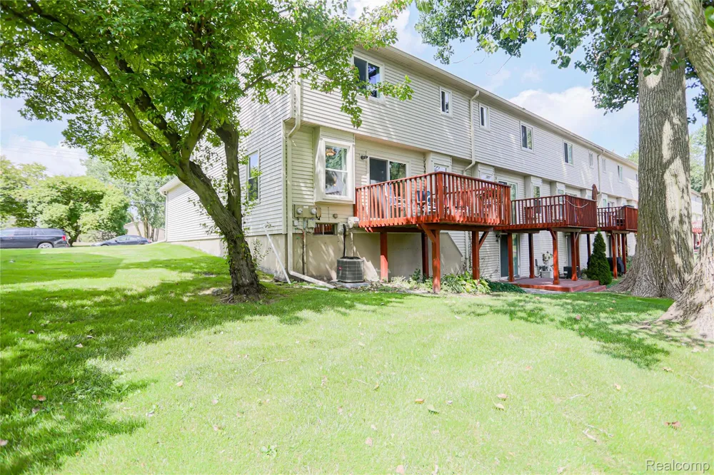1355 Lochaven Road Waterford Charter Township, MI 48327