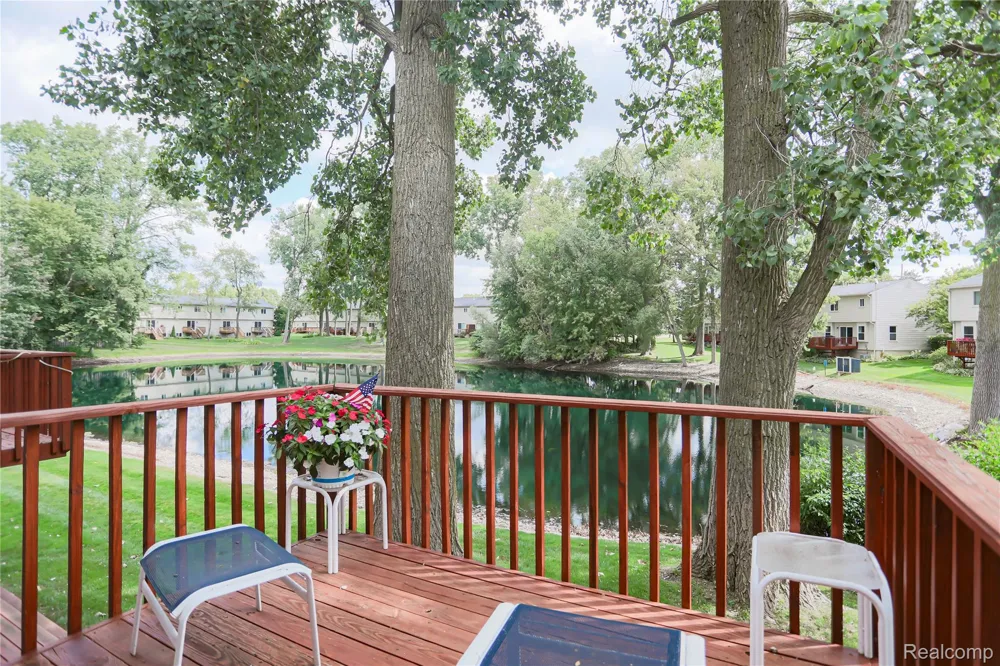 1355 Lochaven Road Waterford Charter Township, MI 48327