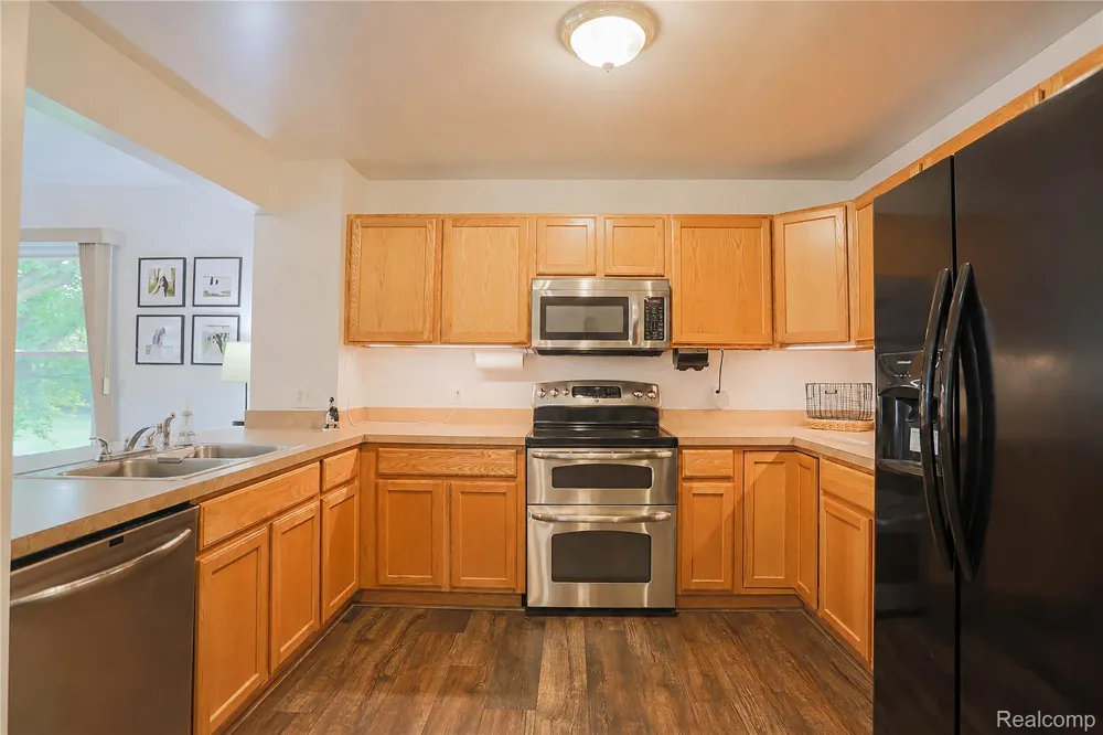 1355 Lochaven Road Waterford Charter Township, MI 48327