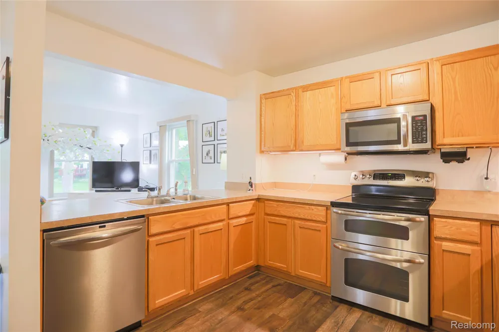 1355 Lochaven Road Waterford Charter Township, MI 48327